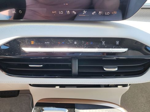 New 2026 Buick Enclave Avenir w/ Super Cruise Package AWD/4WD image 31