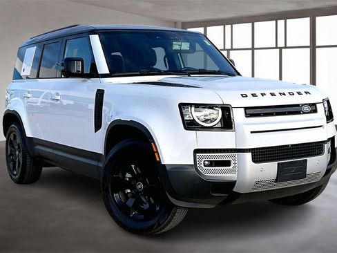 Used 2023 Land Rover Defender 110 S image 11