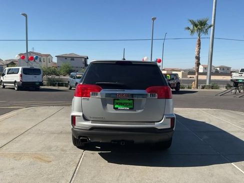 Used 2017 GMC Terrain SLE FWD image 6