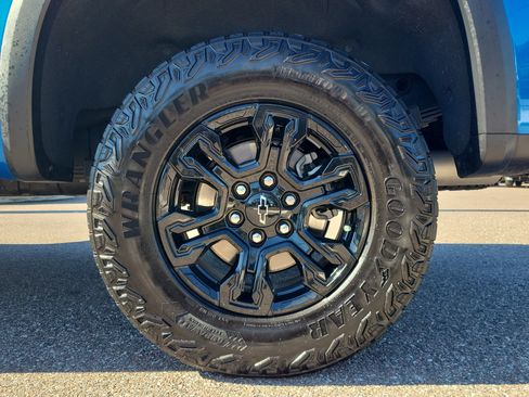 Used 2023 Chevrolet Silverado 1500 ZR2 w/ Technology Package image 7