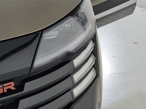 New 2026 Nissan Kicks SR w/ Illumination Package image 36