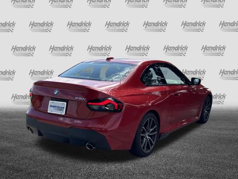 Used 2024 BMW 230i Coupe w/ Convenience Package RWD image 10