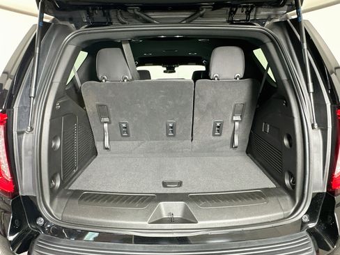 Used 2023 GMC Yukon SLE w/ Gmc Pro Safety Plus Package RWD image 30