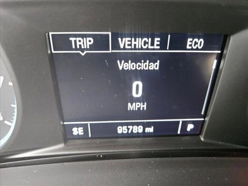 Used 2018 Chevrolet Equinox LS image 20