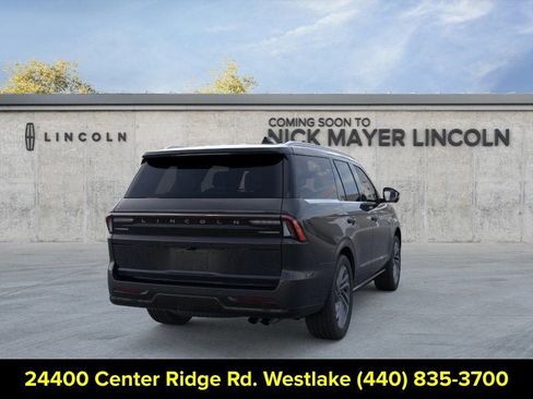 New 2026 Lincoln Navigator Reserve AWD/4WD image 8