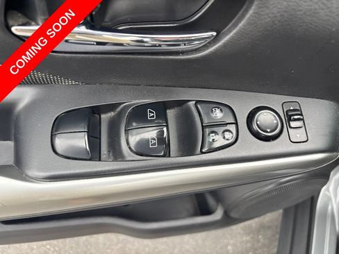 Used 2019 Nissan Kicks SV w/ Exterior Package FWD image 17