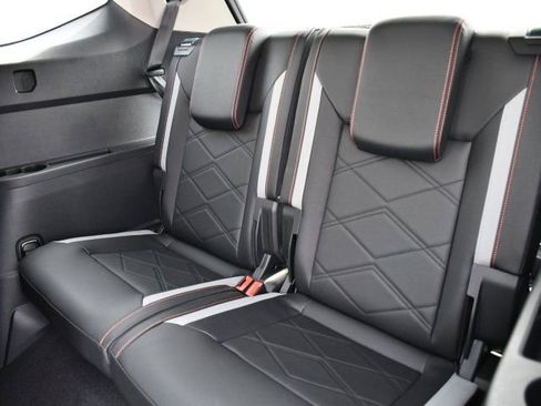 New 2026 Volkswagen Atlas Peak Edition image 19