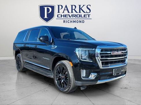 Used 2023 GMC Yukon XL SLT image 1