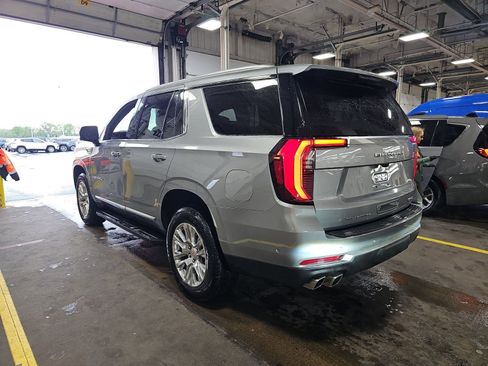 Used 2025 GMC Yukon Denali AWD/4WD image 7