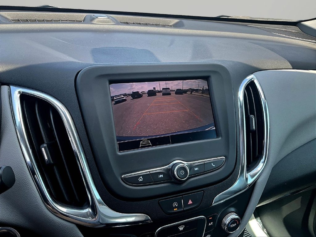 Used 2024 Chevrolet Equinox LS FWD image 16