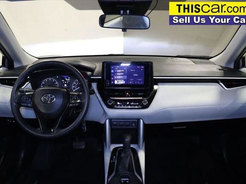 Used 2025 Toyota Corolla Cross L FWD image 15