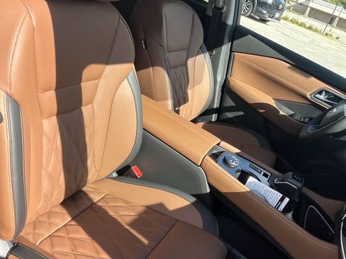 New 2026 Nissan Rogue Platinum AWD/4WD image 17