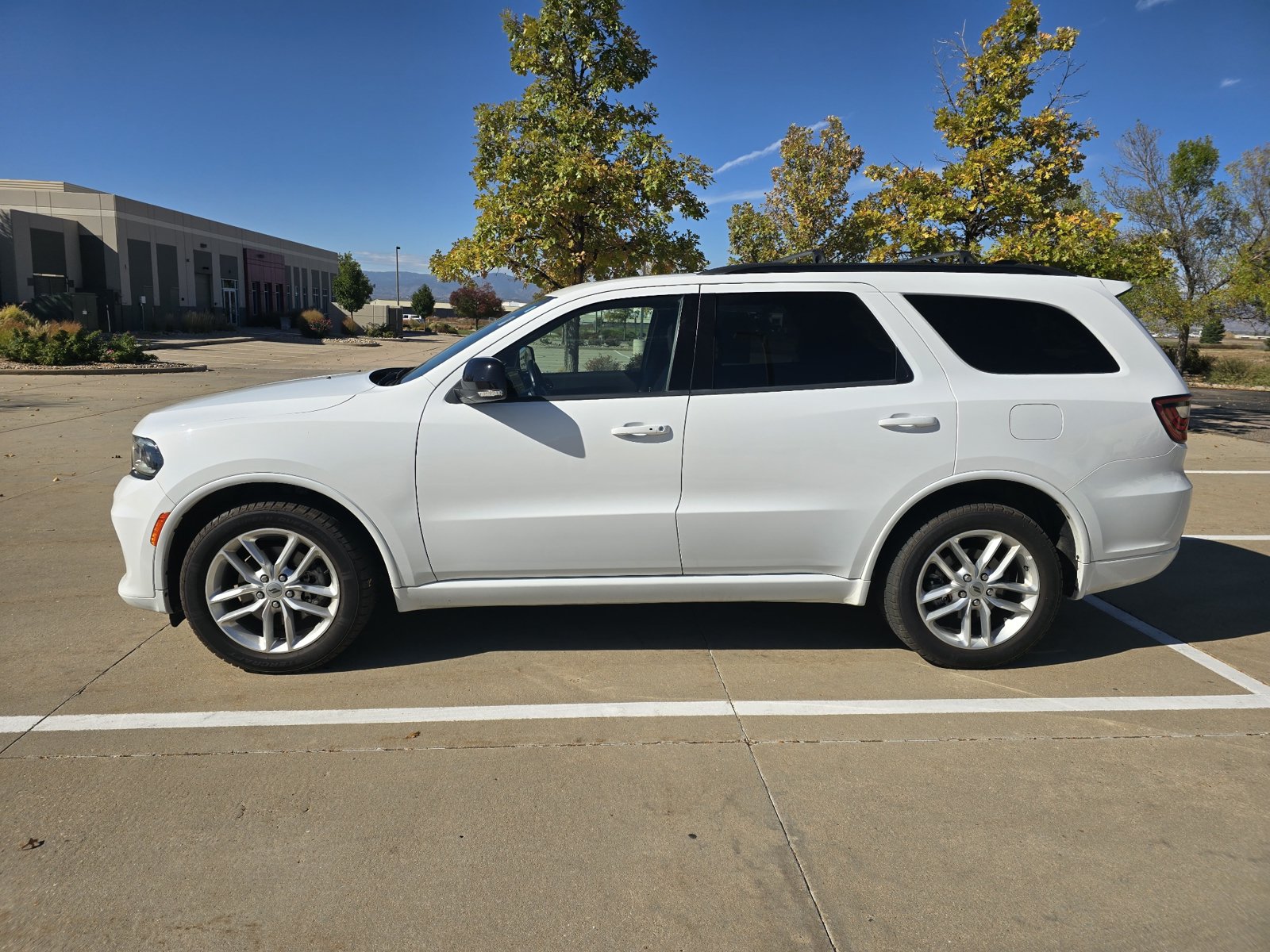 Used 2024 Dodge Durango GT AWD/4WD image 2