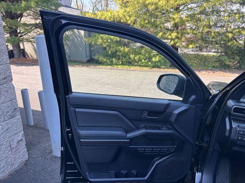 Used 2025 Toyota 4Runner SR5 image 18