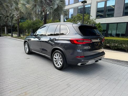 Used 2019 BMW X5 xDrive40i w/ Premium Package 2 AWD/4WD image 4