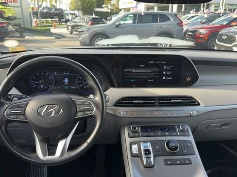 Used 2022 Hyundai Palisade SEL w/ 8P Bench Seat Package FWD image 14