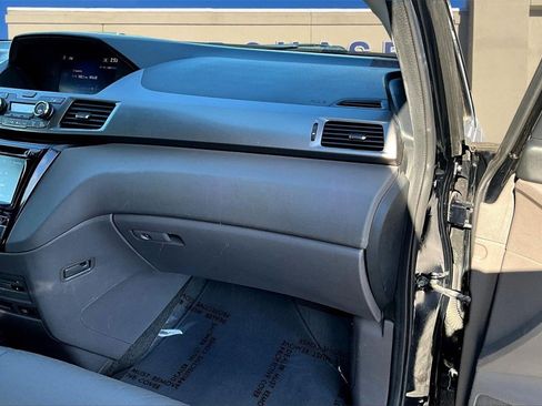 Used 2017 Honda Odyssey EX-L image 25