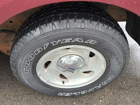 Used 1998 Ford Expedition 4WD image 25