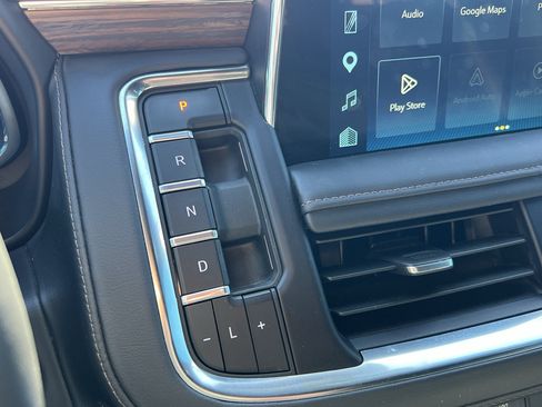 Used 2023 Chevrolet Tahoe High Country AWD/4WD image 33