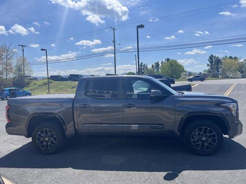 Used 2025 Toyota Tundra Platinum image 6