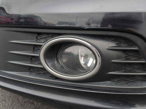 Used 2013 Volkswagen Eos Lux image 11