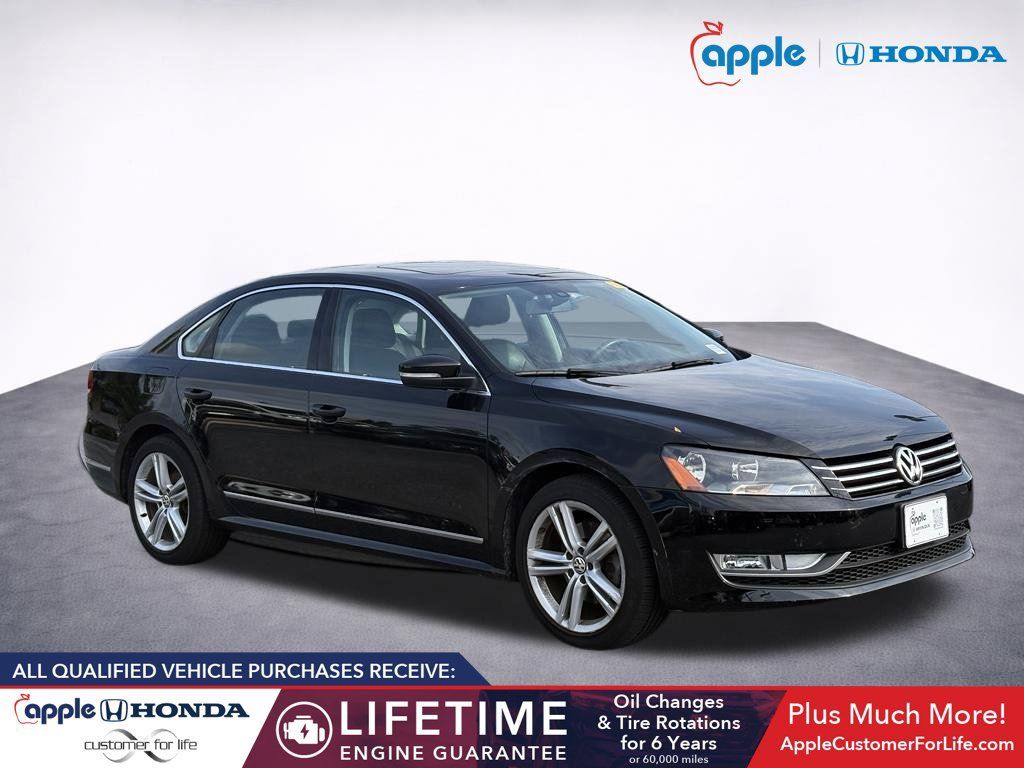 Used 2015 Volkswagen Passat 1.8T SE FWD image 1