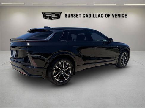 Used 2024 Cadillac Lyriq Sport AWD/4WD image 3