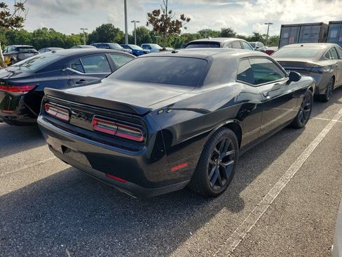 Used 2022 Dodge Challenger R/T w/ Driver Convenience Group RWD image 3