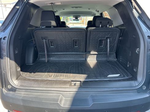 Used 2020 Chevrolet Traverse LT w/ Driver Confidence II Package image 17