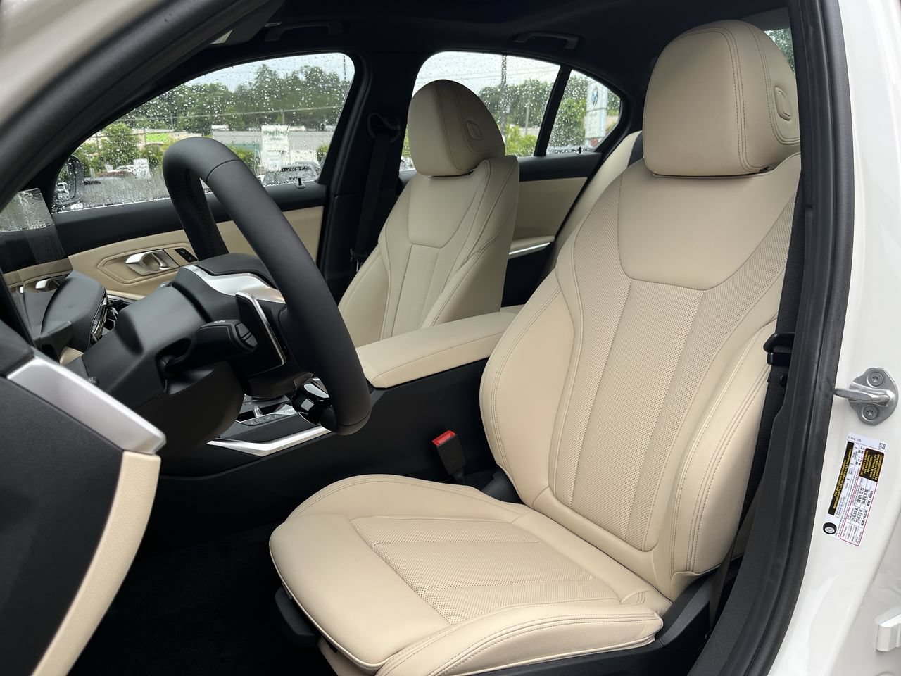 Used 2026 BMW 330i Sedan w/ Premium Package RWD image 14