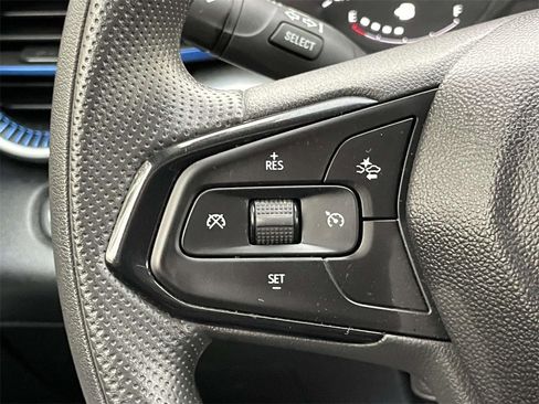 Used 2025 Chevrolet Trax LS w/ LS Convenience Package image 20