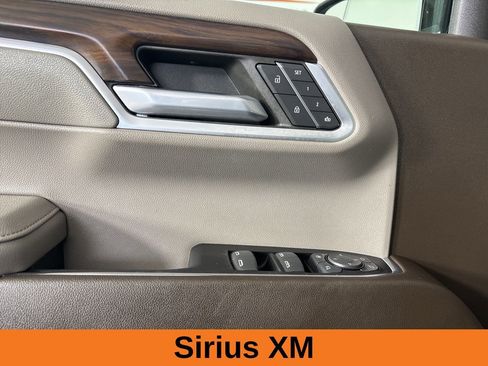 Used 2022 GMC Sierra 1500 SLT w/ SLT Convenience Package image 11