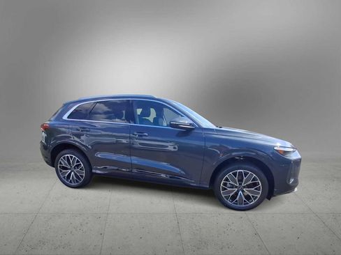 New 2025 Audi Q5 Premium Plus image 9