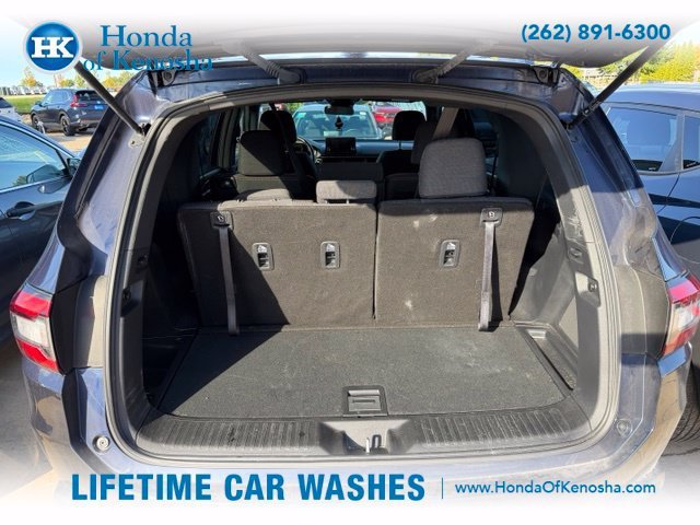 Used 2025 Honda Pilot Sport image 10