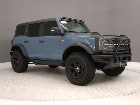 Used 2023 Ford Bronco Badlands image 5