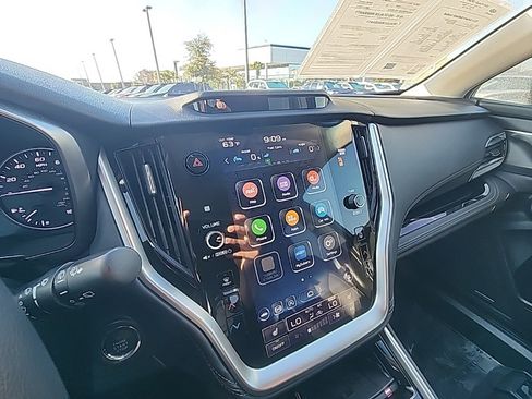 Certified 2021 Subaru Outback Limited image 17