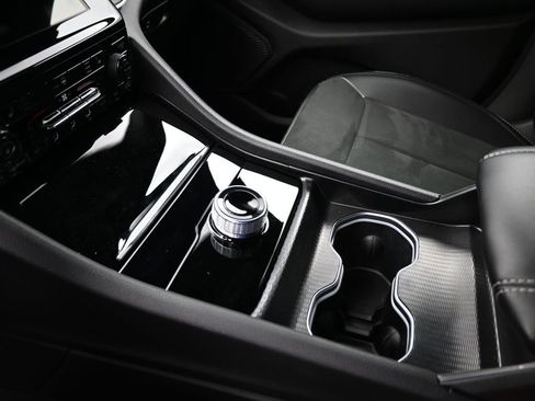 New 2025 Jeep Grand Cherokee L Laredo AWD/4WD image 18