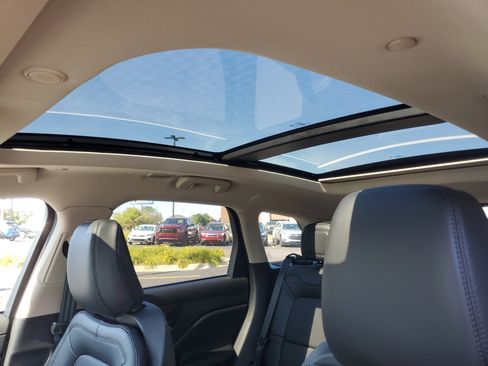 New 2025 Lincoln Corsair Reserve w/ Equipment Group 202A image 12