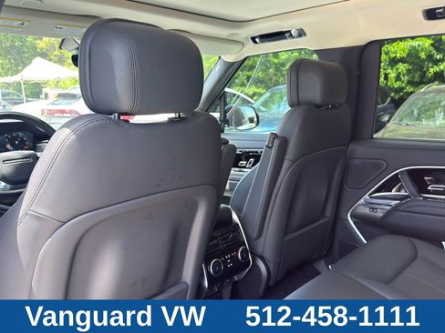 Used 2025 Land Rover Range Rover SE AWD/4WD image 31