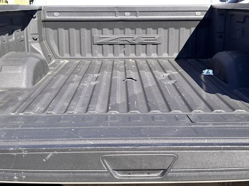 Used 2024 Chevrolet Silverado 2500 ZR2 image 25