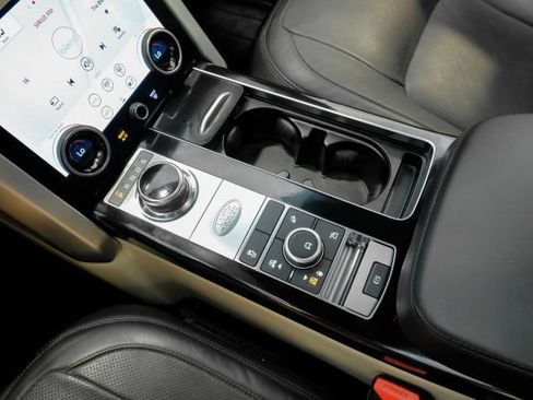Used 2018 Land Rover Range Rover HSE AWD/4WD image 32