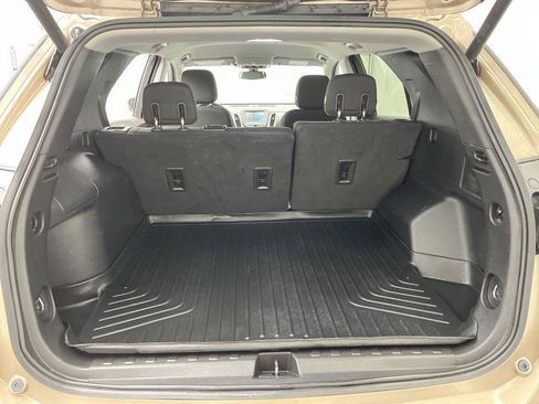 Used 2018 Chevrolet Equinox LT FWD image 26