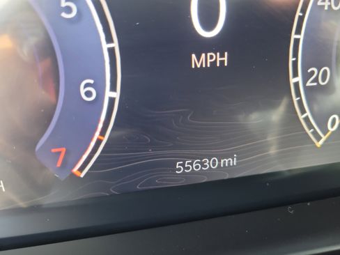 Used 2024 Jeep Grand Cherokee Laredo RWD image 29