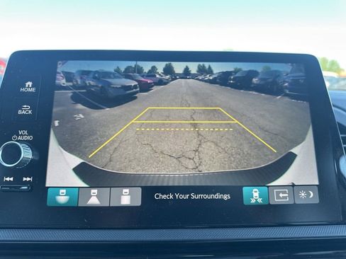Used 2025 Honda Odyssey Touring image 24