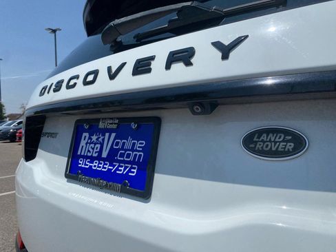 Used 2016 Land Rover Discovery Sport HSE AWD/4WD image 8