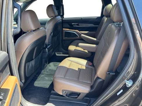 Used 2021 Kia Telluride SX w/ SX Prestige Package AWD/4WD image 12