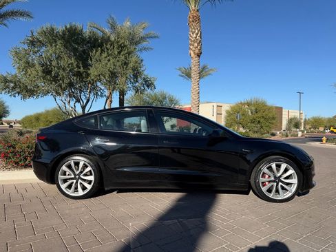 Used 2018 Tesla Model 3 Long Range image 2