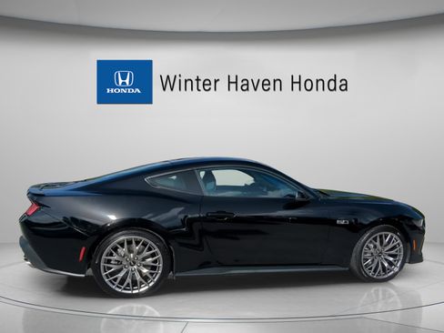 Used 2025 Ford Mustang GT Premium image 31