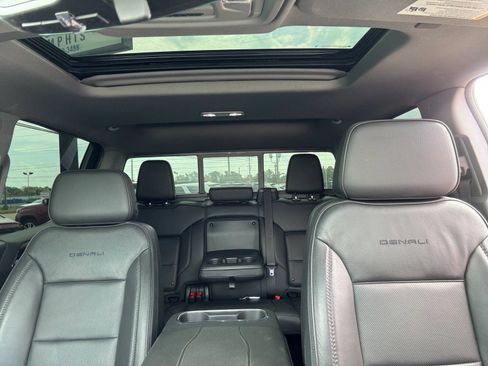 Used 2023 GMC Sierra 1500 Denali w/ Denali Reserve Package AWD/4WD image 30