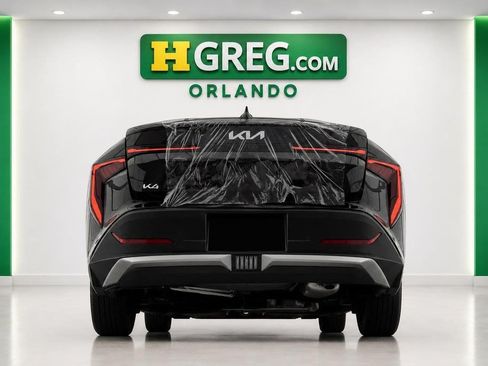 Used 2025 Kia K4 FWD image 8